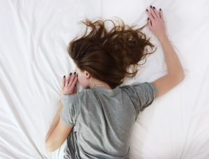 Girl sleeping more can help you lose 10 pounds naturally with no diet and no exercise
