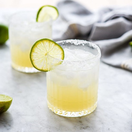 skinny Margarita as a low calorie cocktail